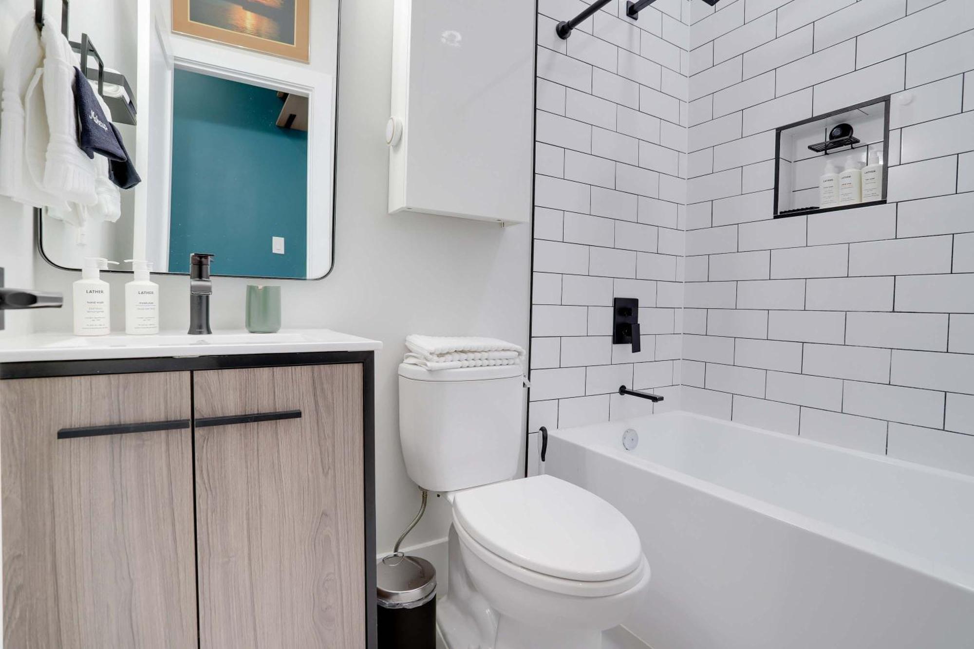 Sojourn Worldly 1 Bedroom 2 Ba 2 Blocks To Shaw Metro Washington